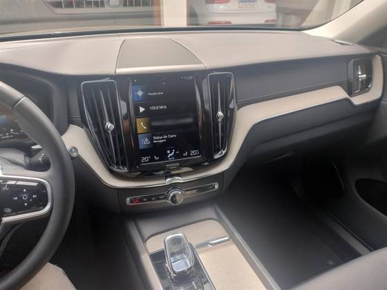 VOLVO XC60 2.0 T8 HYBRID INSCRIPTION AWD GEARTRONIC